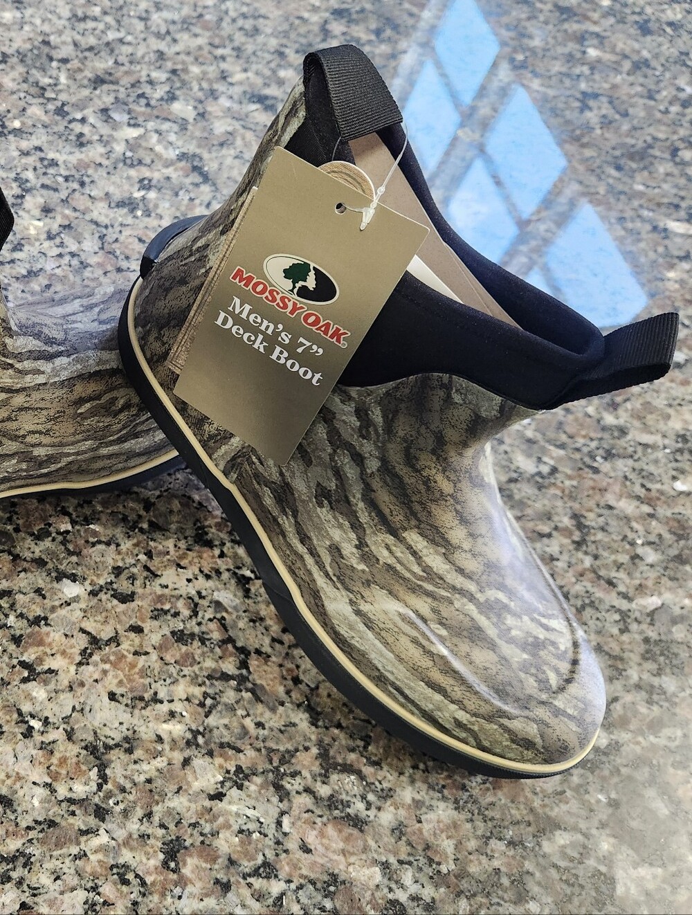 Mossy Oak New Bottomland Men's 7 Inch Deck Boot And Rain Boot NWT in Box
